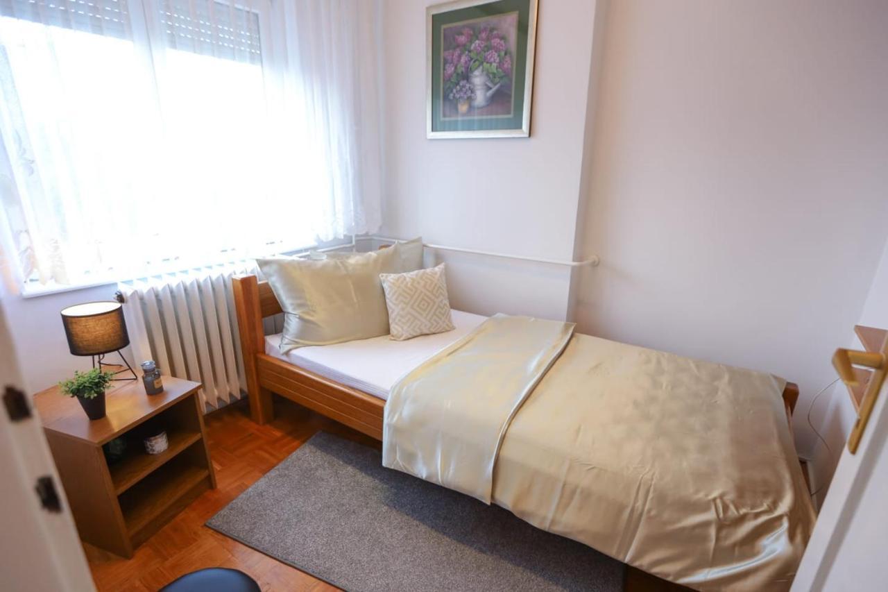 Apartman Zita Ösek Dış mekan fotoğraf
